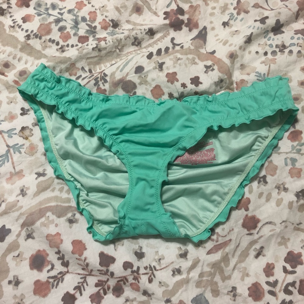 Victoria’s Secret bathing suit bottoms
